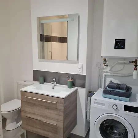 Centre : Entierement Renove. Apartment