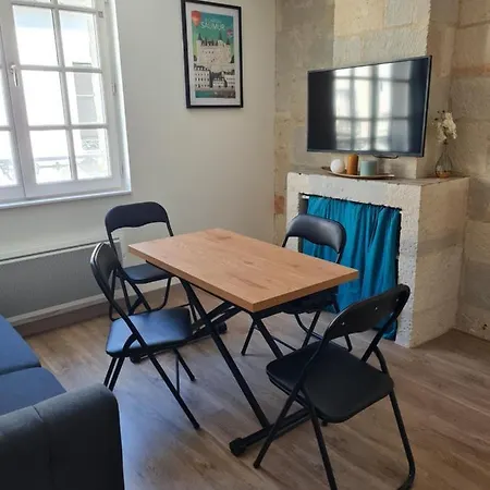 דירה Centre : Entierement Renove. סומור